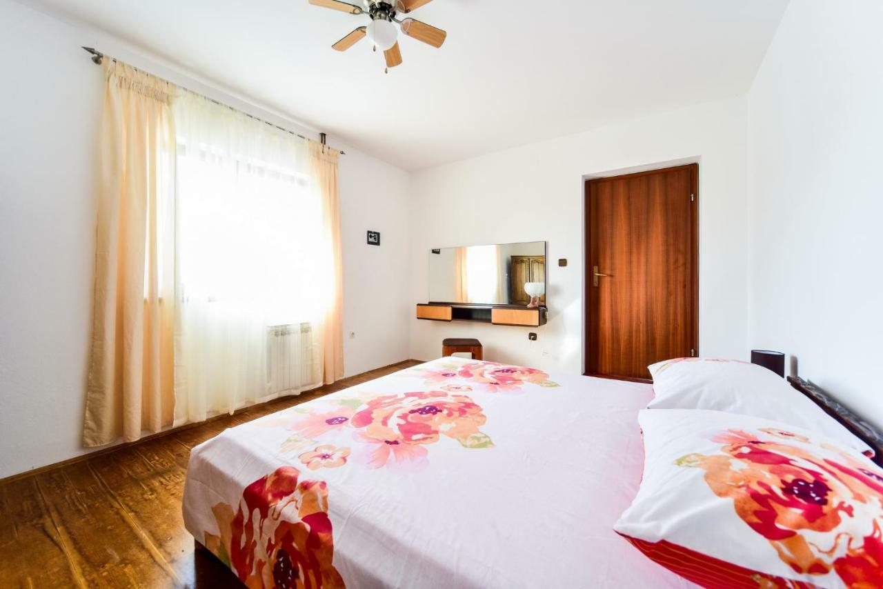 House & Apartment Palaca Donji Zemunik エクステリア 写真