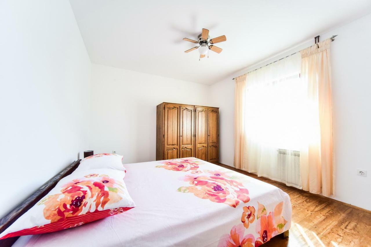 House & Apartment Palaca Donji Zemunik エクステリア 写真