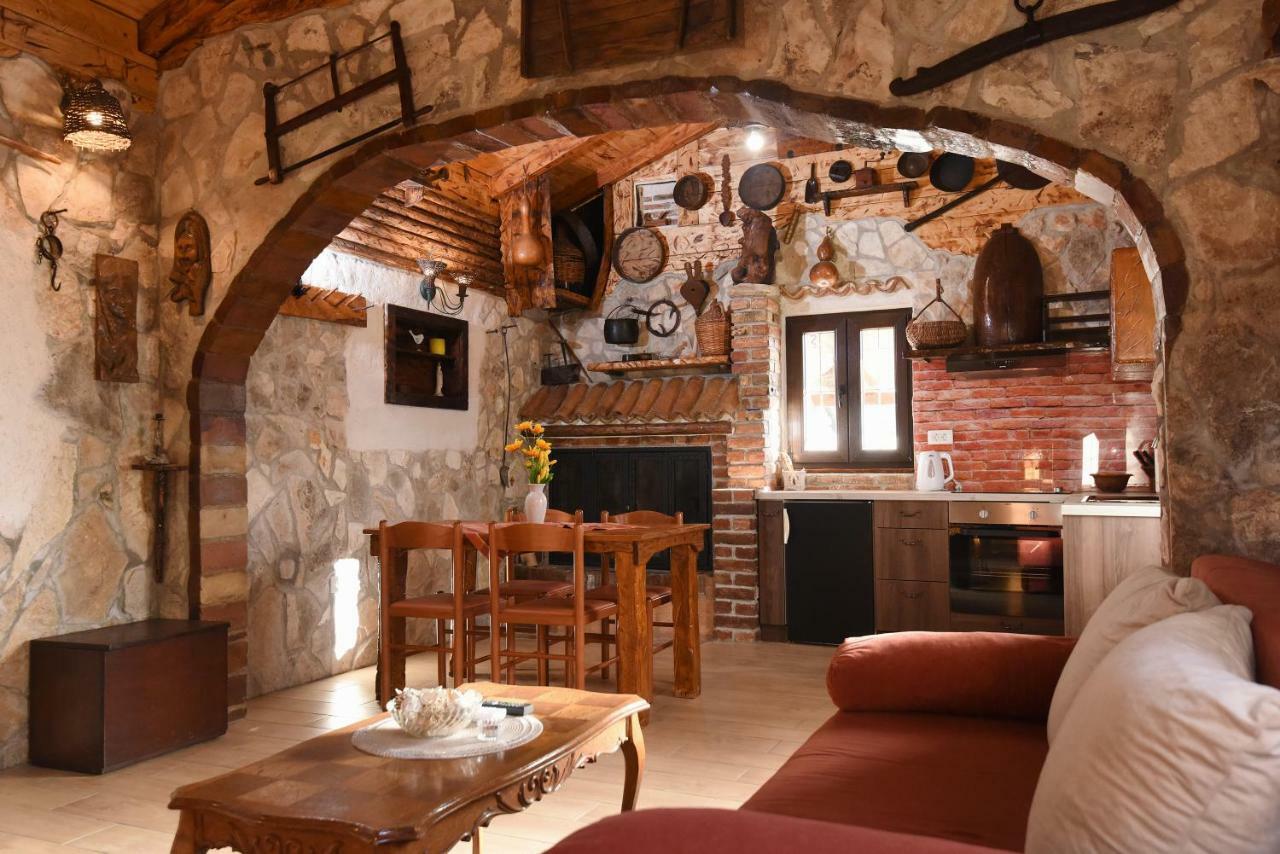 House & Apartment Palaca Donji Zemunik エクステリア 写真