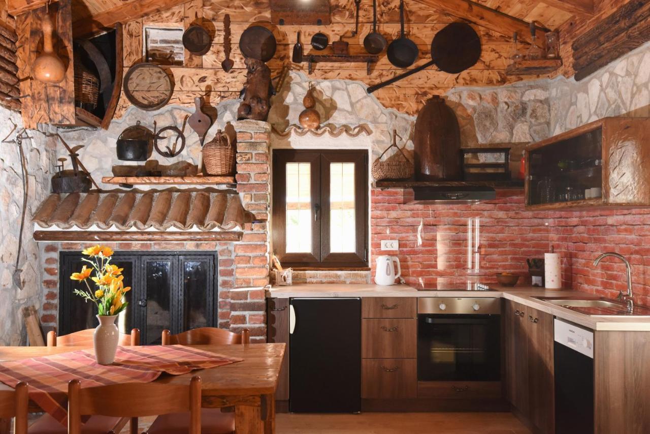 House & Apartment Palaca Donji Zemunik エクステリア 写真